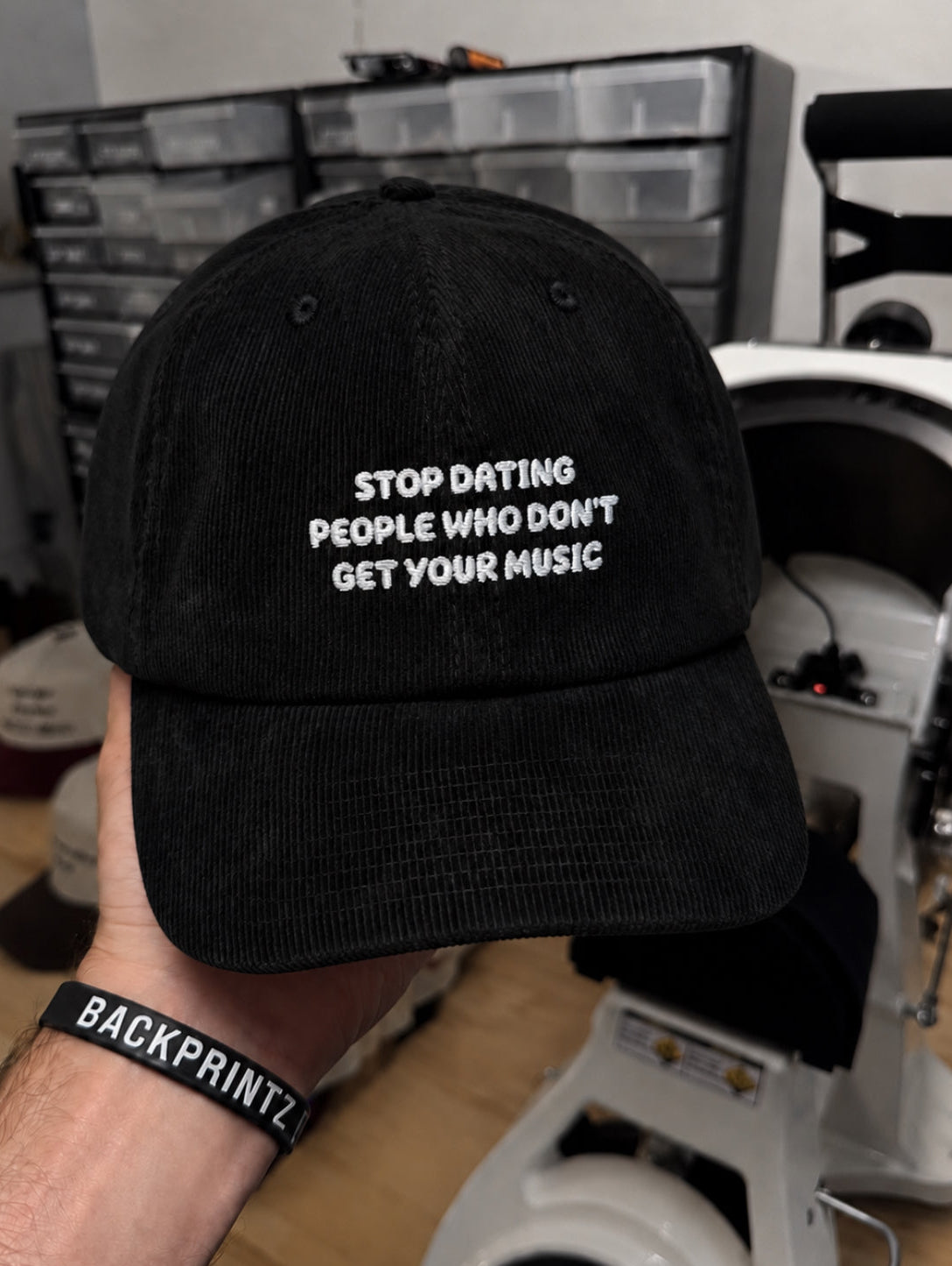 DATING PEOPLE WHO DONT GET YOUR MUSIC